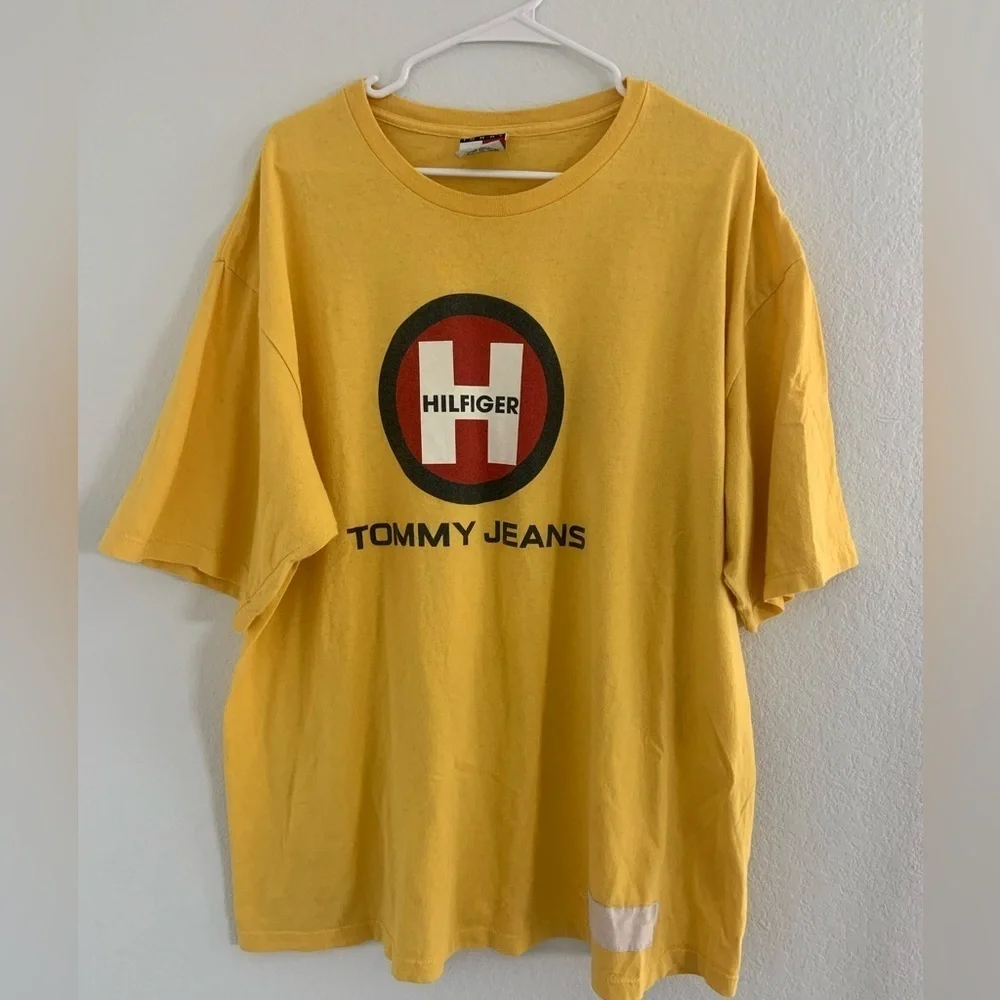 90’s Tommy Hilfiger XL Tee